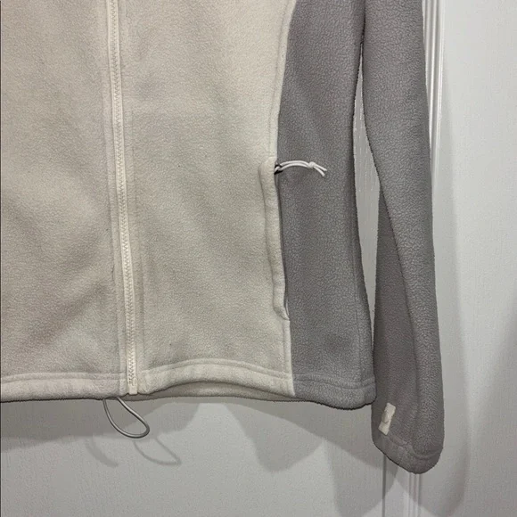 The North Face Women's Cream and Gray fleece Jacket size small - Picture 2 of 5